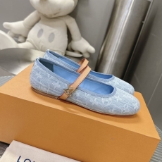 Louis Vuitton Flat Shoes